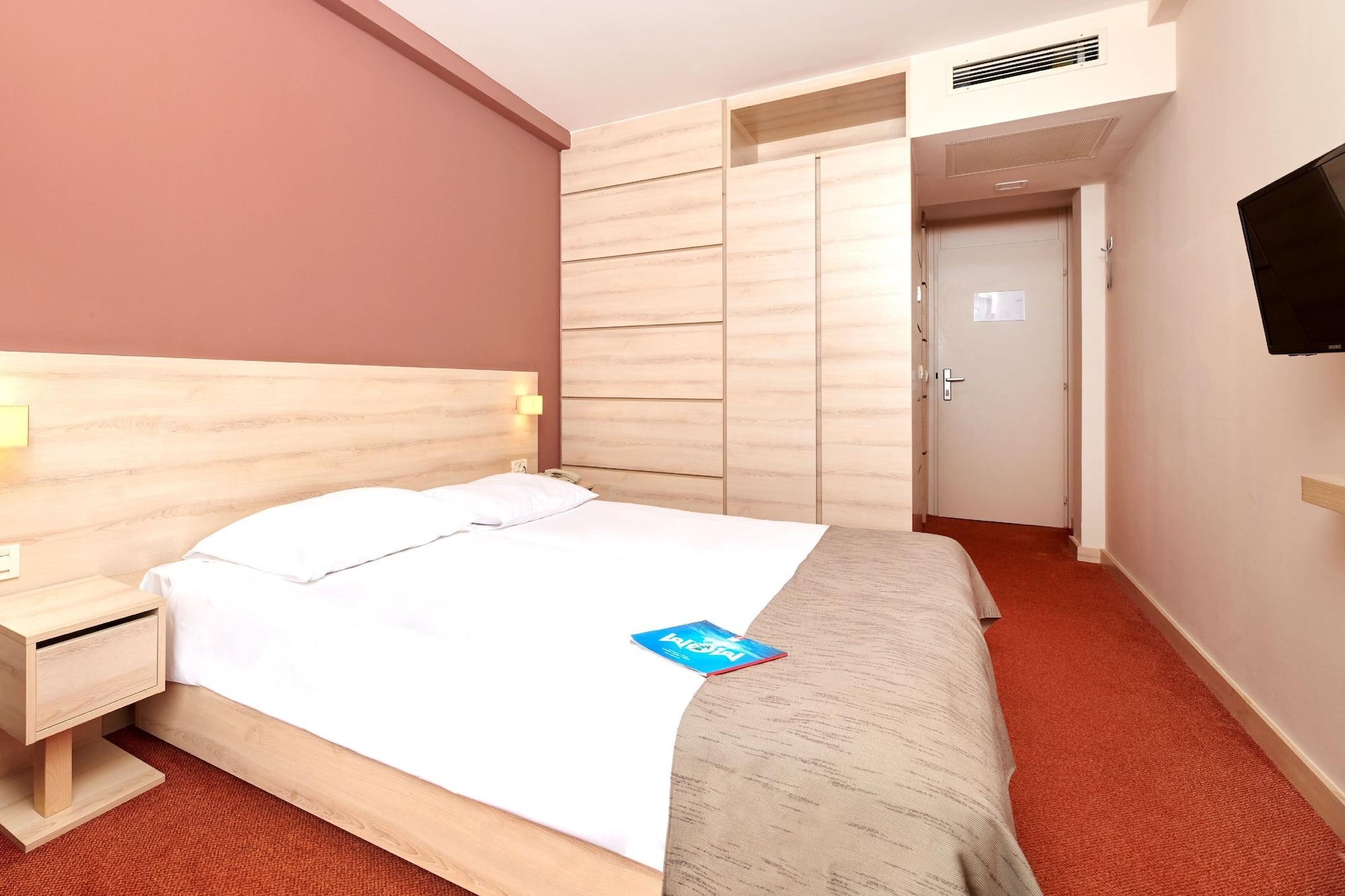 Hotel Materada Plava Laguna Porec Ngoại thất bức ảnh